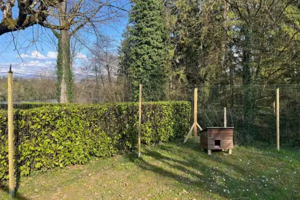 cabane-emplacement-camping-chat